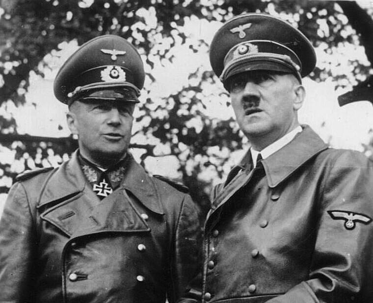 Adolf Hitler a Walter von Brauchitsch