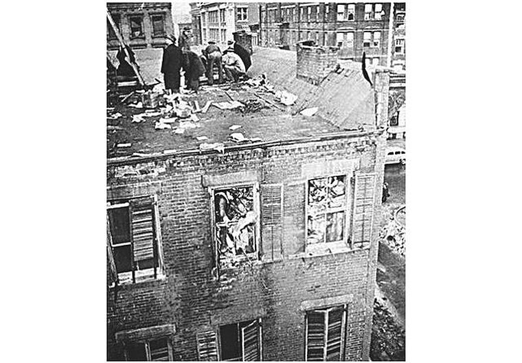 Úředníci jsou v šoku. Dům bratří Collyerových doslova přetéká odpadem!