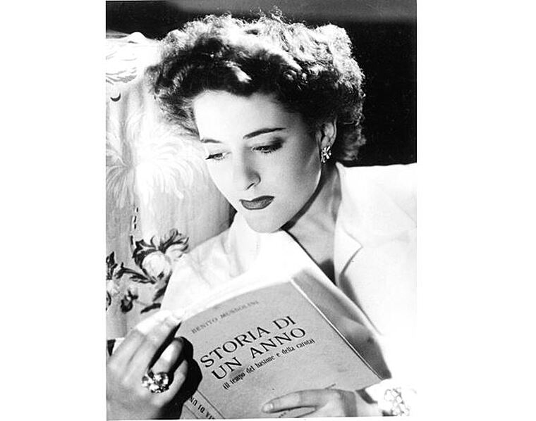 Clara Petacciová byla o 29 let mladší než Mussolini. Zemřela s ním.