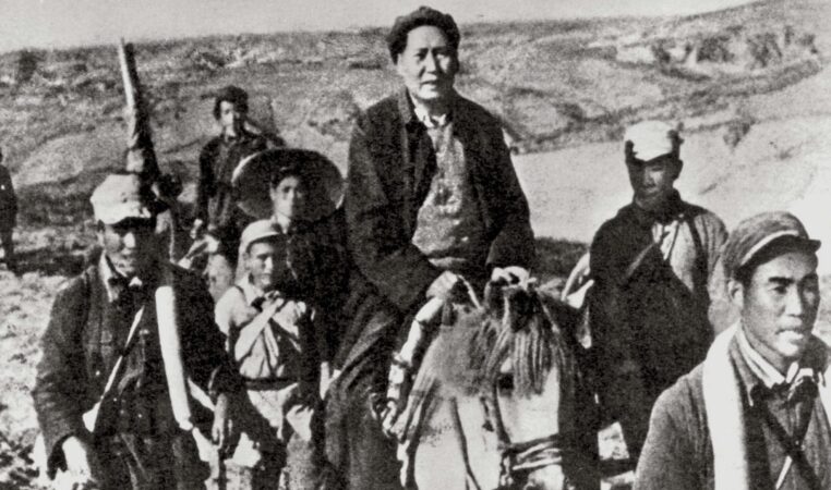 Dlouhý pochod: Otevřel Maovi cestu k vládě nad Čínou?