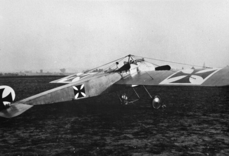 Letoun Fokker v roce 1915 změnil poměr sil.